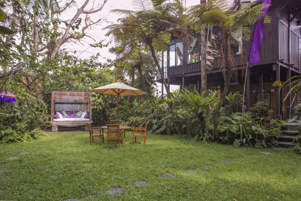 View Citrus Tree Villas - Jean Francois Gif