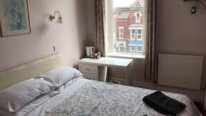 Iron/ironing board, free WiFi, linens