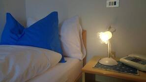 Schreibtisch, kostenloses WLAN, Bettwäsche