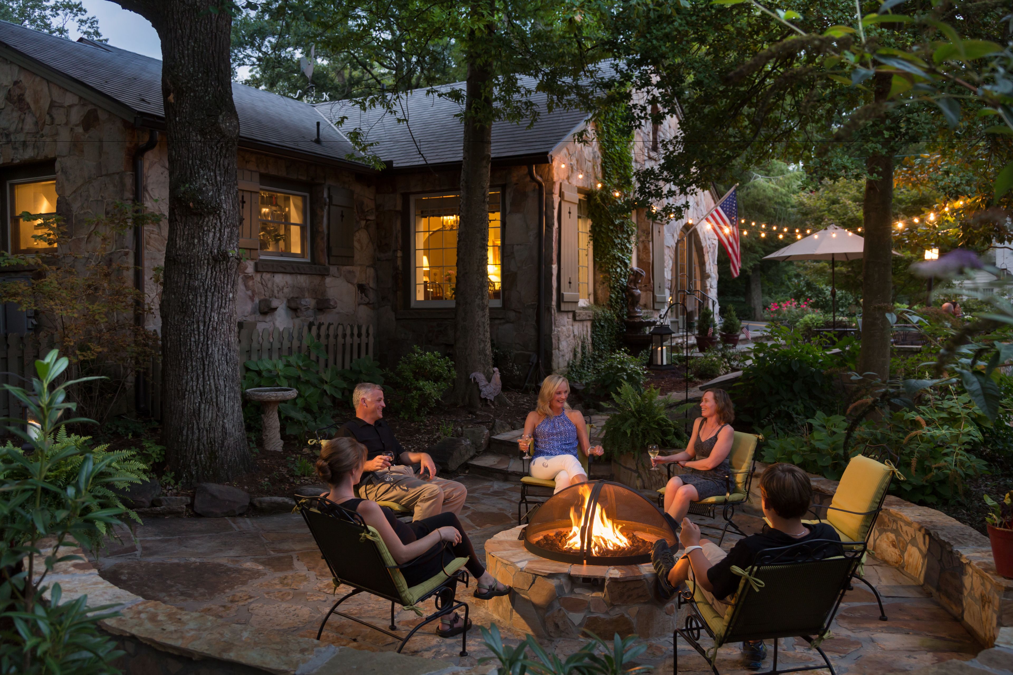 Chanticleer Inn In Lookout Mountain Ga Expedia