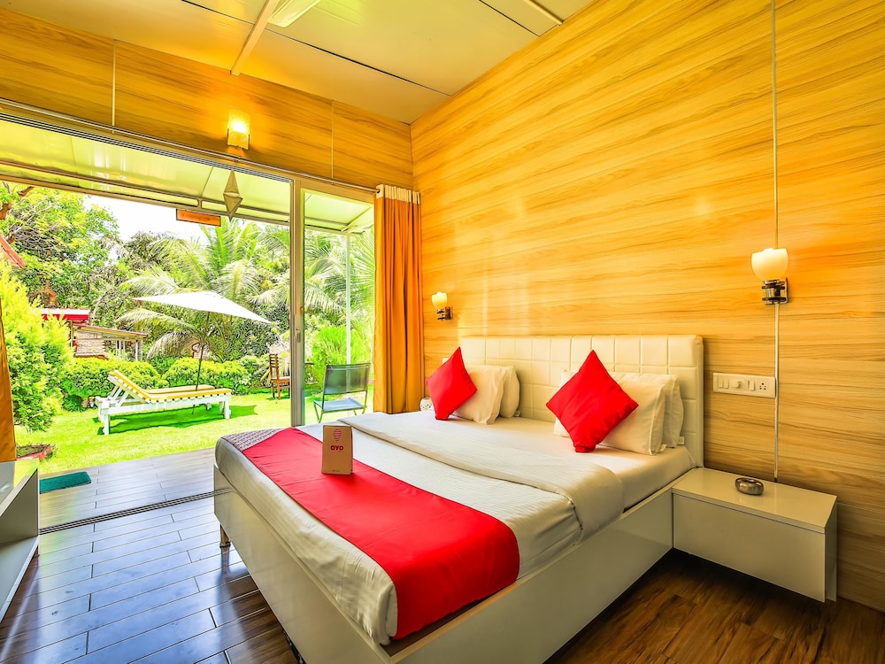 Oyo 14197 Curlies Zulu Land Cottages In Anjuna Hotel Rates