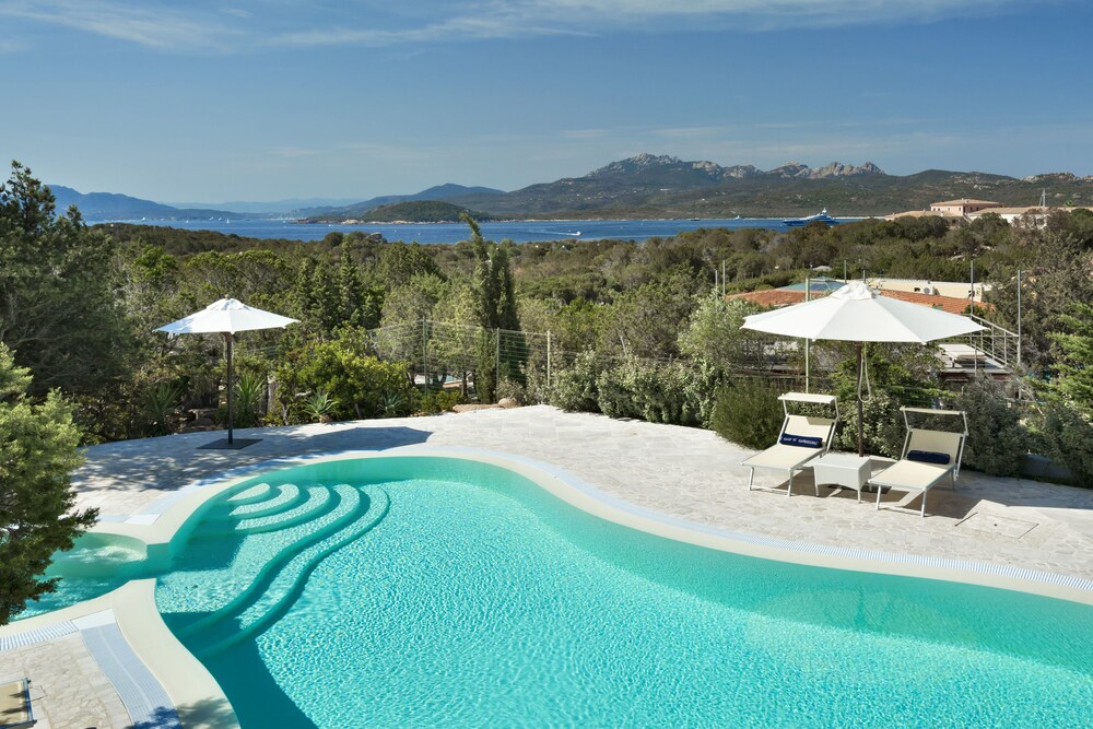 Le Case Di Capriccioli In Arzachena Hotel Rates Reviews