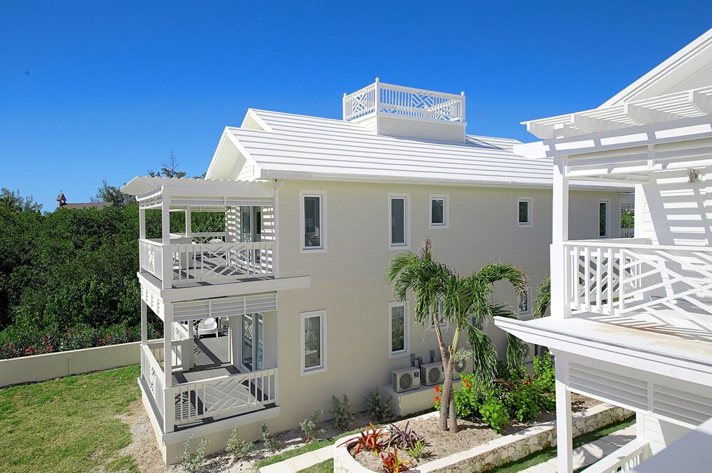 Anchor Point Apartments in Governor's Harbour Best Rates & Deals on
