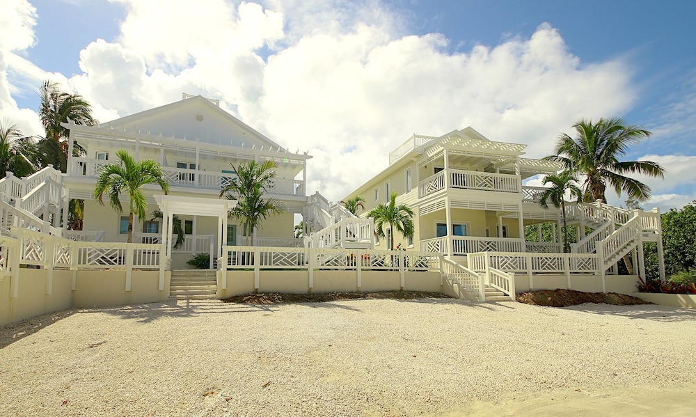 Anchor Point Apartments in Governor's Harbour Best Rates & Deals on