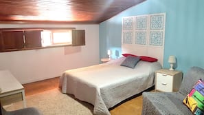 Berços grátis, Wi-Fi de cortesia, roupa de cama
