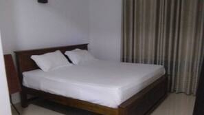 4 bedrooms, individually furnished, free WiFi