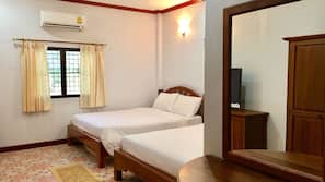 Individually furnished, desk, laptop workspace, free WiFi