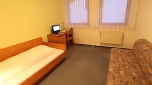 Schreibtisch, schallisolierte Zimmer, kostenloses WLAN, Bettwäsche