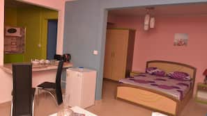 1 chambre, coffre-forts dans les chambres, fer et planche à repasser