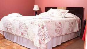 1 bedroom, free WiFi, linens, wheelchair access