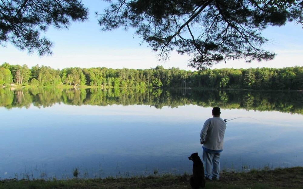 TURTLE COVELakefront cottage. Pictured Rocks 30 min away Wetmore Vrbo
