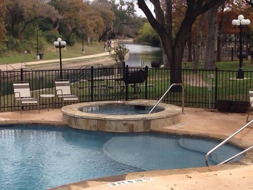 Bulverde Condo Rentals Find Cheap Holiday Condos From 82