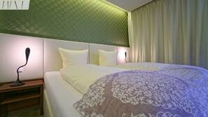 1 bedroom, premium bedding, minibar, in-room safe