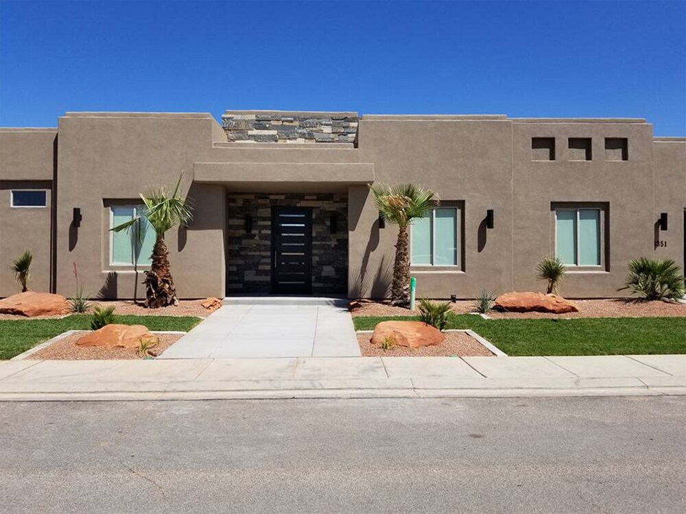3351 S Retreat Drive Hurricane Utah 84737 2018 Room Prices 195 Featured Image