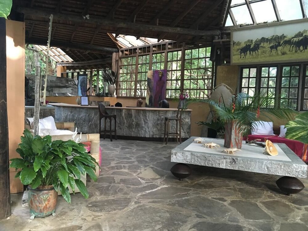 White Elephant Sea & Art Lodge, Malindi Room Prices & Reviews Travelocity