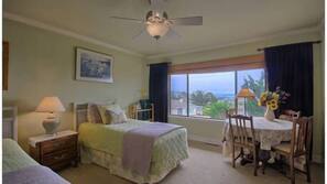 3 bedrooms, Internet, linens