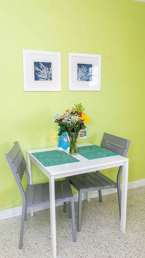 Boutique Hotel Steps from Beach.