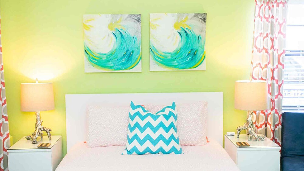 Boutique Hotel Steps from Beach.