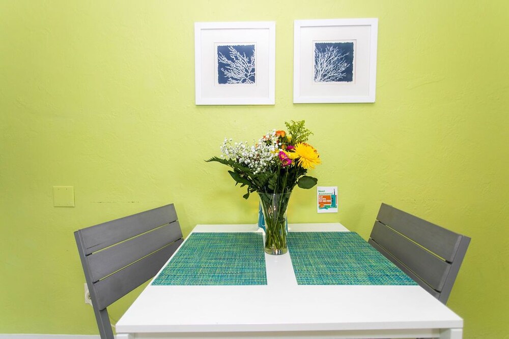 Boutique Hotel Steps from Beach.