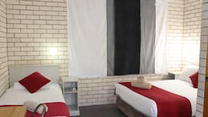 1 bedroom, desk, iron/ironing board, free WiFi