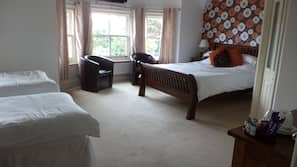 Iron/ironing board, free WiFi, linens