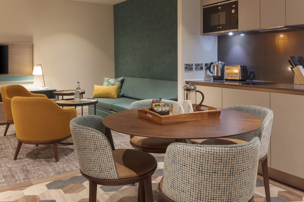 Staybridge Suites London Heathrow Bath Road, an IHG Hotel in London