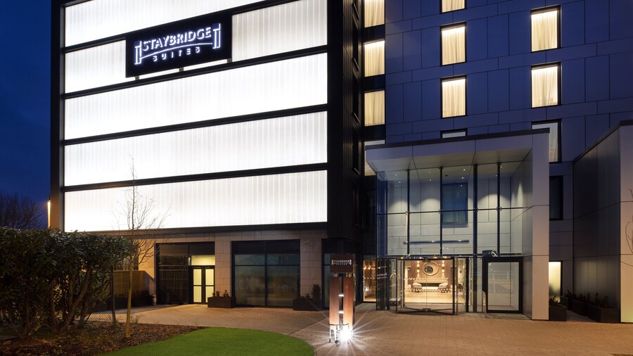 Staybridge Suites London Heathrow - Bath Road, an IHG Hotel