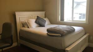 1 bedroom, desk, iron/ironing board, free WiFi