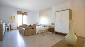 Cortinas opacas, cunas o camas infantiles gratuitas, wifi gratis