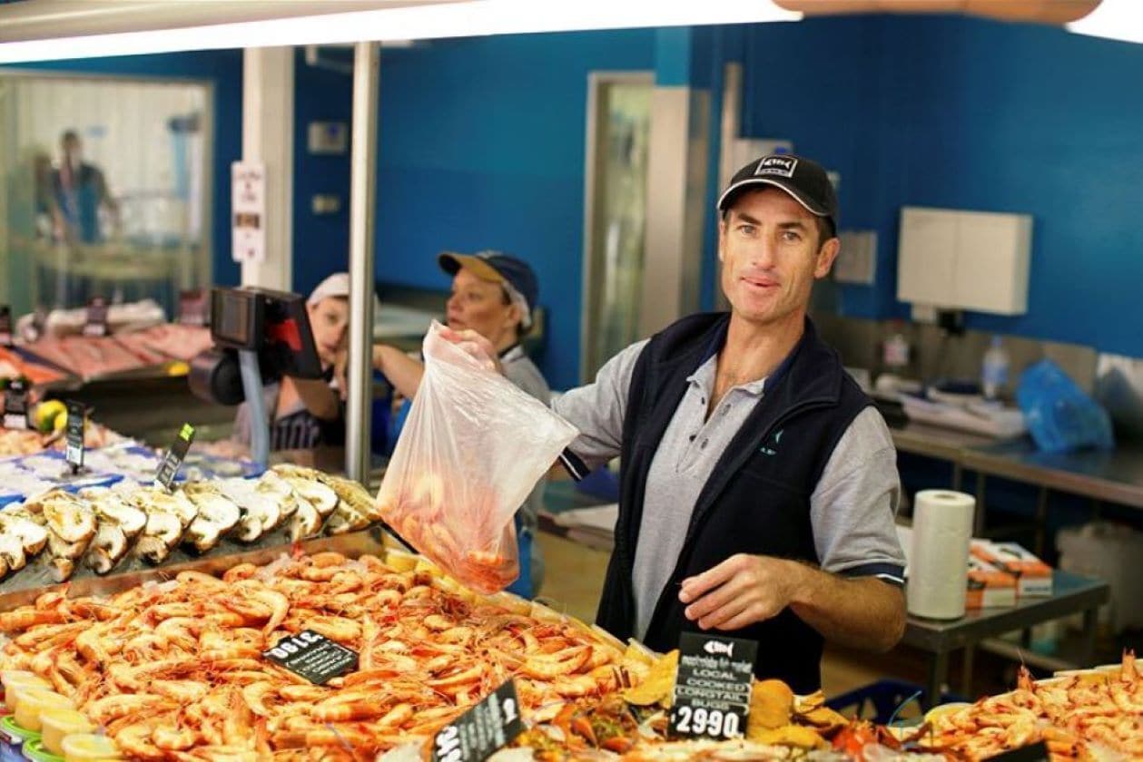 20 Steps to the Sand! - Beachfront Apartment! No Roads to Cross