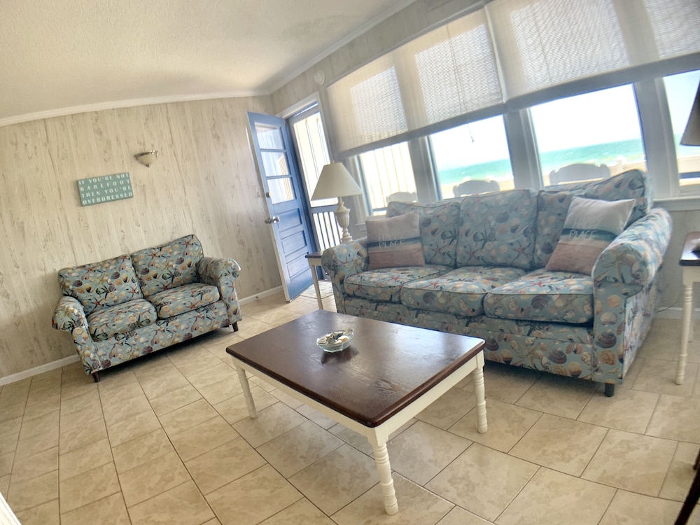 Almost Heaven  OCEANFRONT C Free WIFI Toes In The Sand Directly on BEACH Pets OK