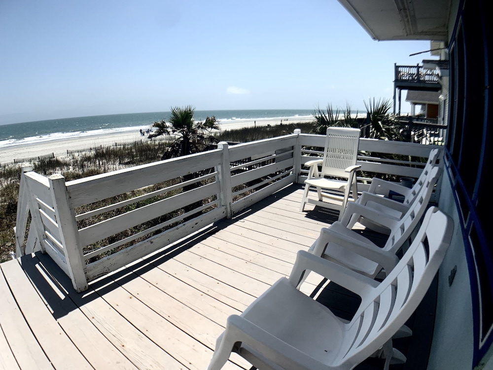 Almost Heaven  OCEANFRONT C Free WIFI Toes In The Sand Directly on BEACH Pets OK