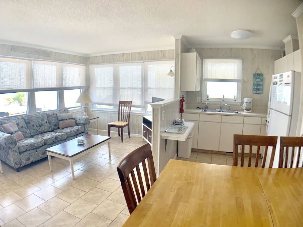 Almost Heaven  OCEANFRONT C Free WIFI Toes In The Sand Directly on BEACH Pets OK