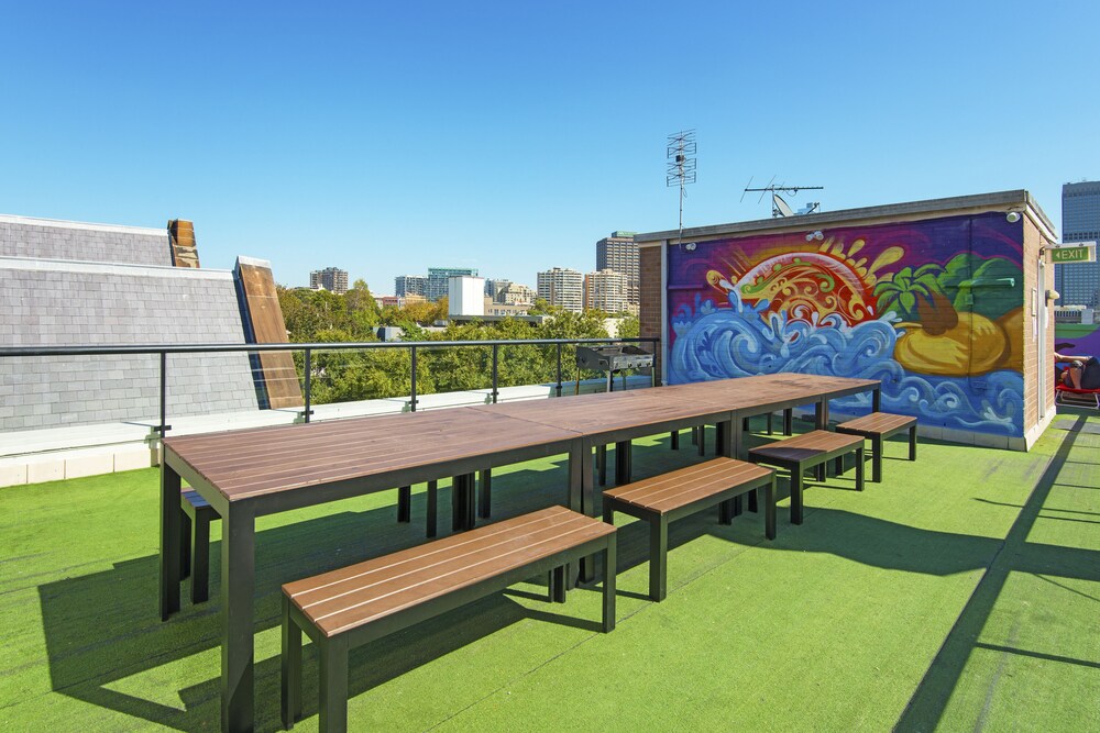 Nate's Place Backpackers Sydney