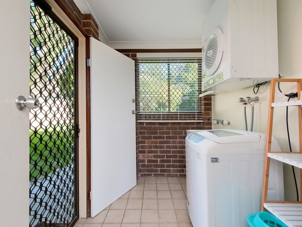 Happy Days, 49 Pantowora Street