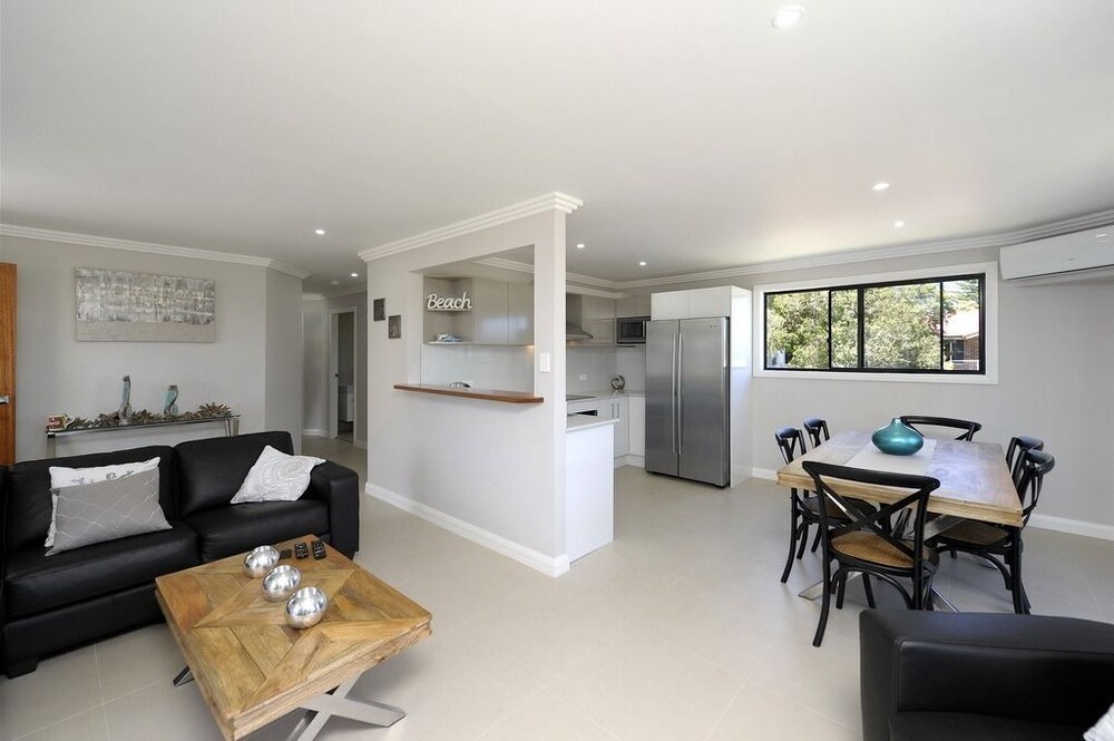 Tomaree Road, 16, The Tomaree