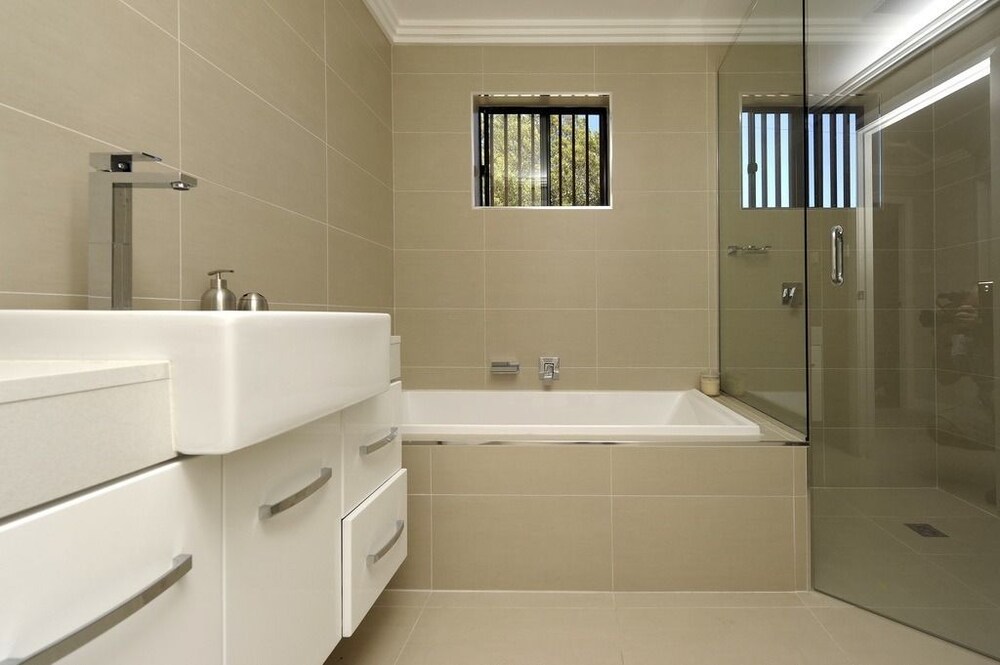 Tomaree Road, 16, The Tomaree