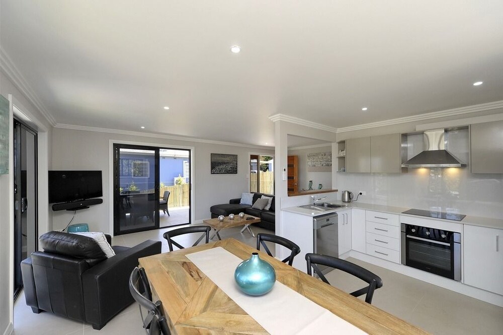 Tomaree Road, 16, The Tomaree