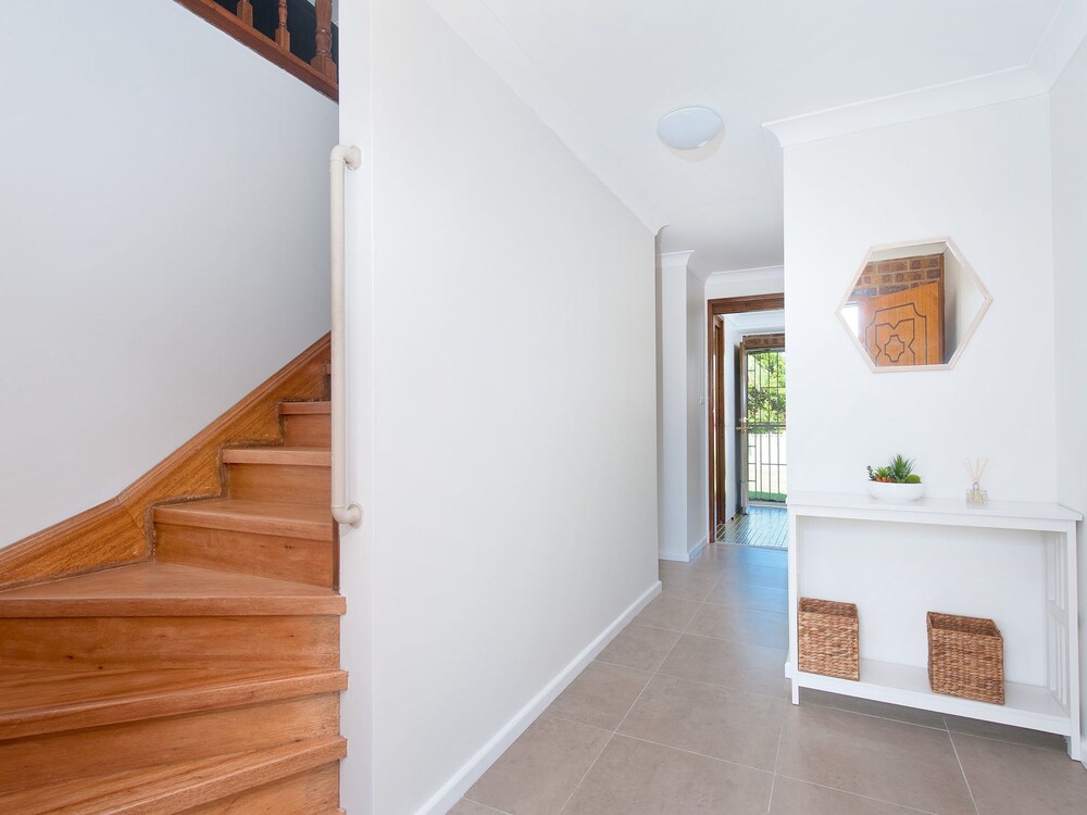 A Top Place, 31 Kerrigan Street