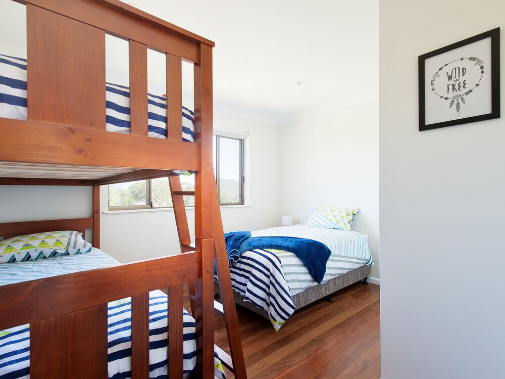 A Top Place, 31 Kerrigan Street