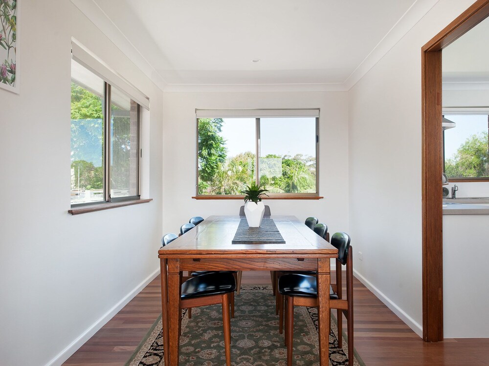 A Top Place, 31 Kerrigan Street