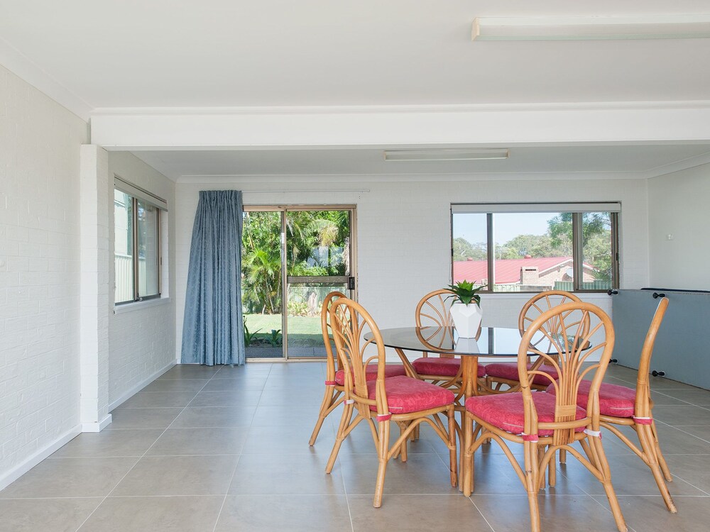 A Top Place, 31 Kerrigan Street