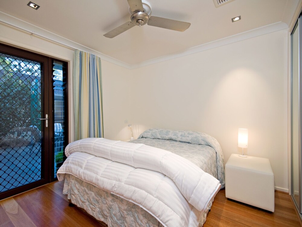 Sea Pearl, 10 Corlette Point Road