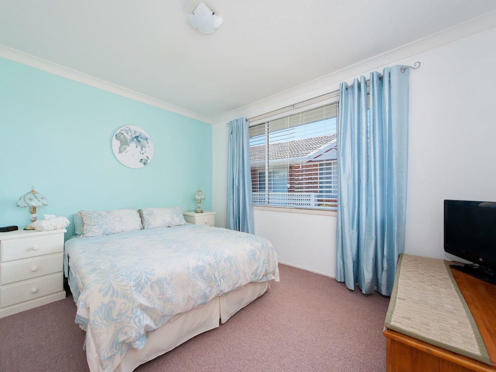 Reef Close, Townhouse 3, 7