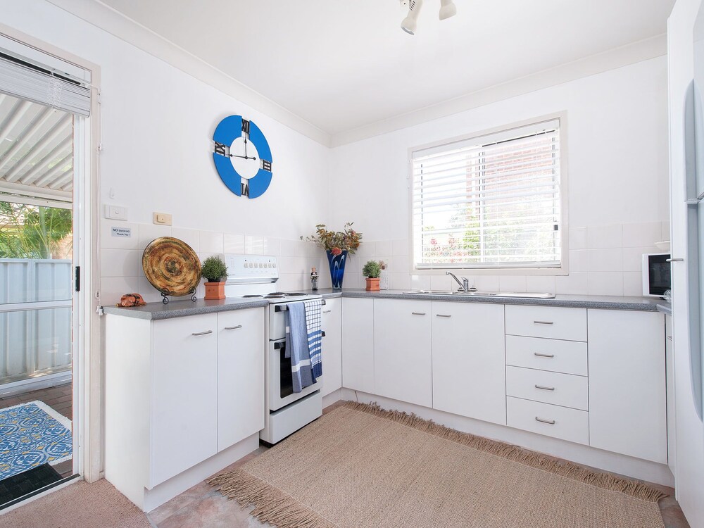 Reef Close, Townhouse 3, 7