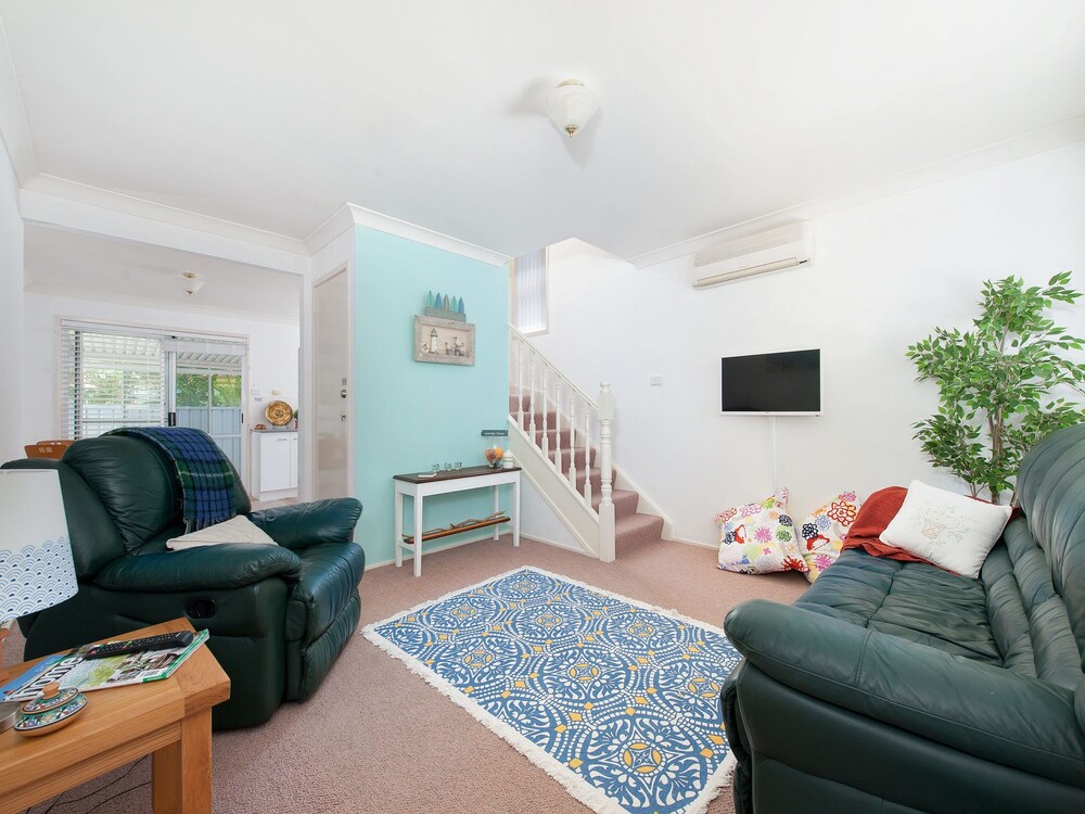 Reef Close, Townhouse 3, 7
