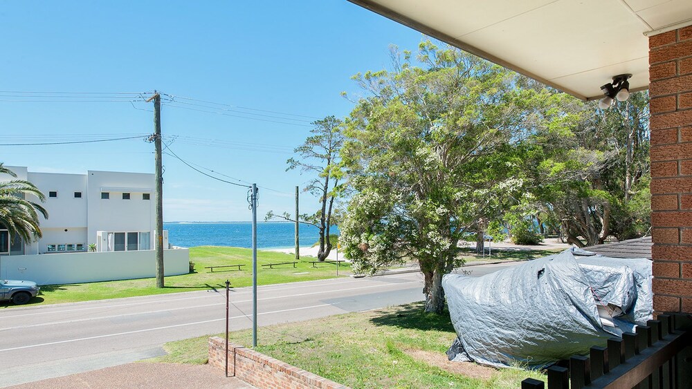 Sandy Point Road, 3