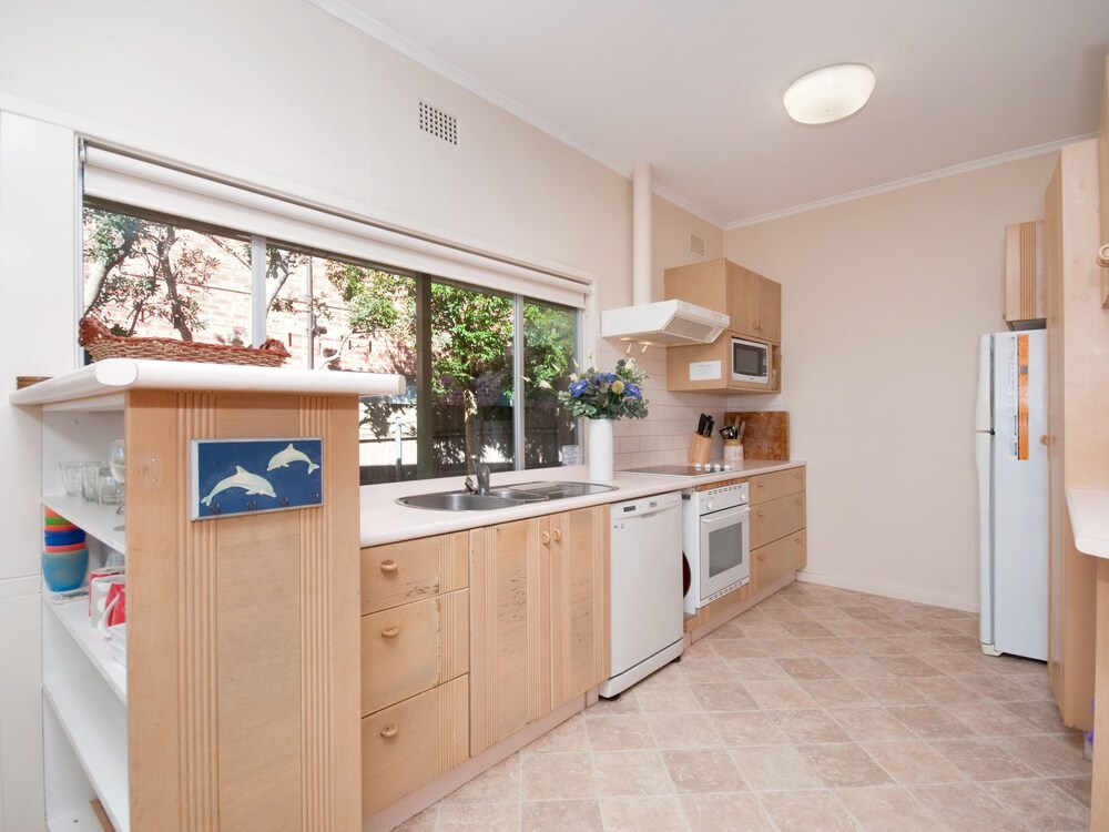 Sandy Shores, 18 Corlette Point Road