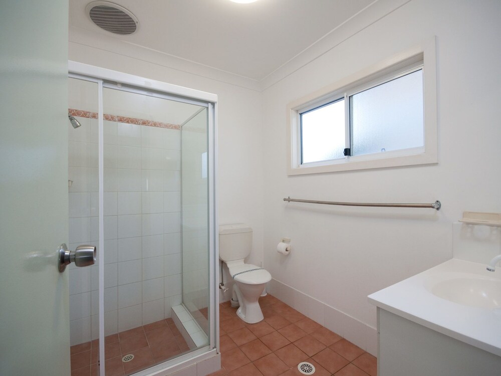 Sandy Shores, 18 Corlette Point Road