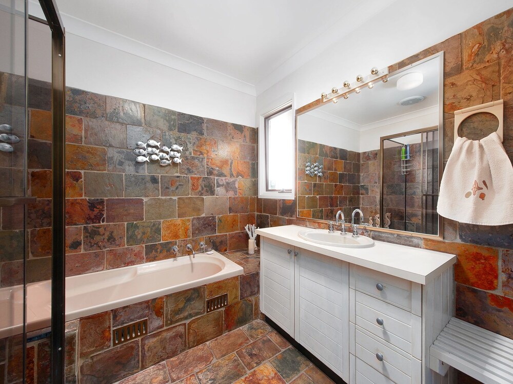 Fingal Heights, 53 Pacific Drive